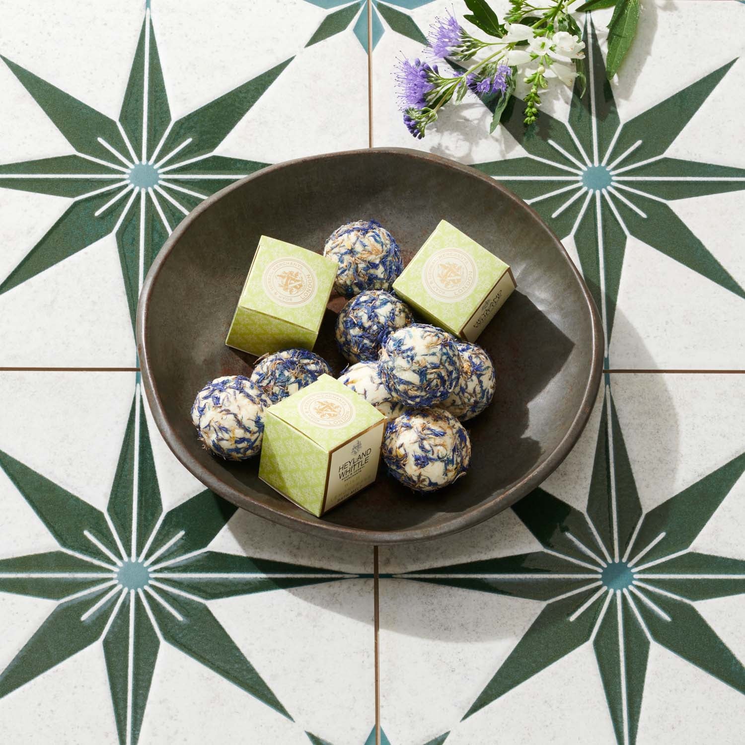 Wild Lemongrass Bath Melt Truffle — Heyland & Whittle